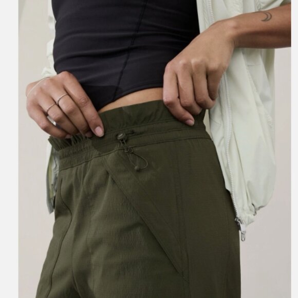Athleta Trekkie Parachute Pants Olive Green Size 14 - Picture 2 of 13